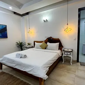 Avatar Living @safdarjung Enclave Bed & Breakfast